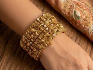 New Edition Bridal Wear Screw Bangles SFH144